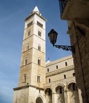 trani-campanile-cattedrale.jpg